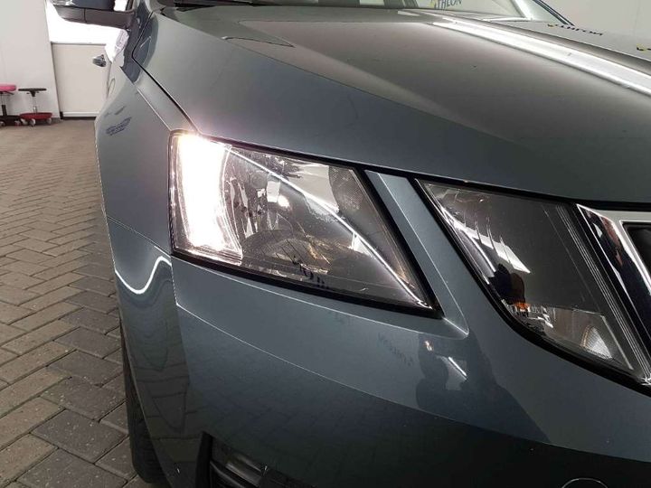 Photo 13 VIN: TMBJG9NE3J0229363 - SKODA OCTAVIA 