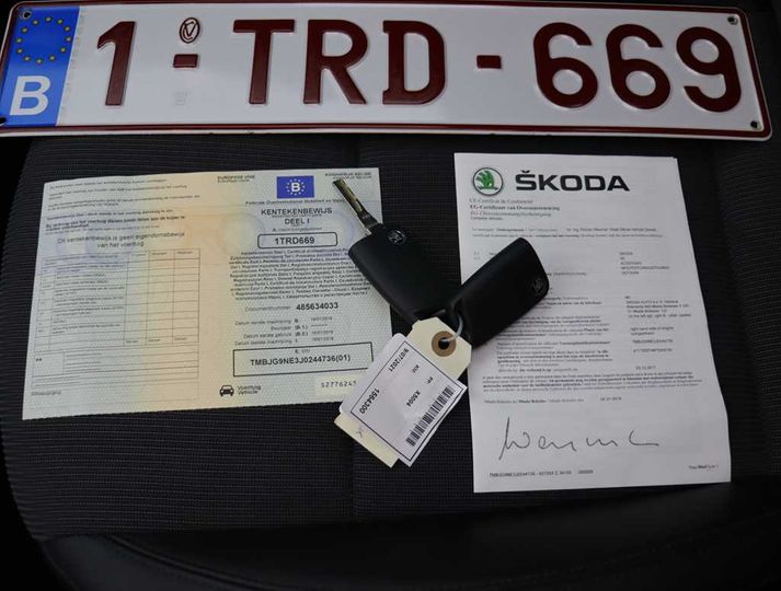 Photo 4 VIN: TMBJG9NE3J0244736 - SKODA OCTAVIA 