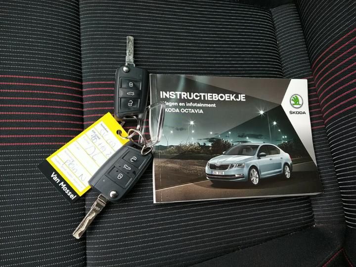 Photo 10 VIN: TMBJG9NE3J0345033 - SKODA OCTAVIA 