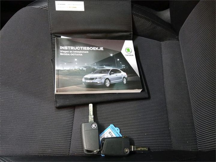 Photo 14 VIN: TMBJG9NE4J0285764 - SKODA OCTAVIA 