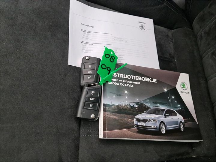 Photo 4 VIN: TMBJG9NE5J0039399 - SKODA OCTAVIA 