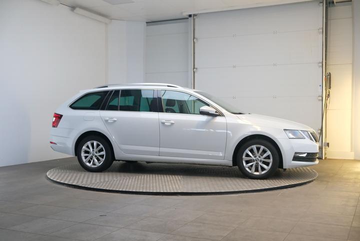 Photo 5 VIN: TMBJG9NE5J0346779 - SKODA OCTAVIA 