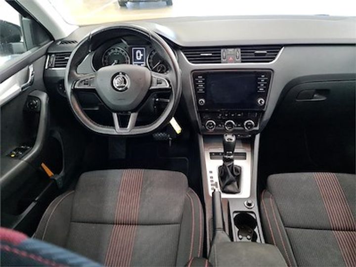 Photo 8 VIN: TMBJG9NE6J0051223 - SKODA OCTAVIA 