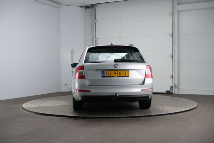 Photo 4 VIN: TMBJG9NE7G0074230 - SKODA OCTAVIA 