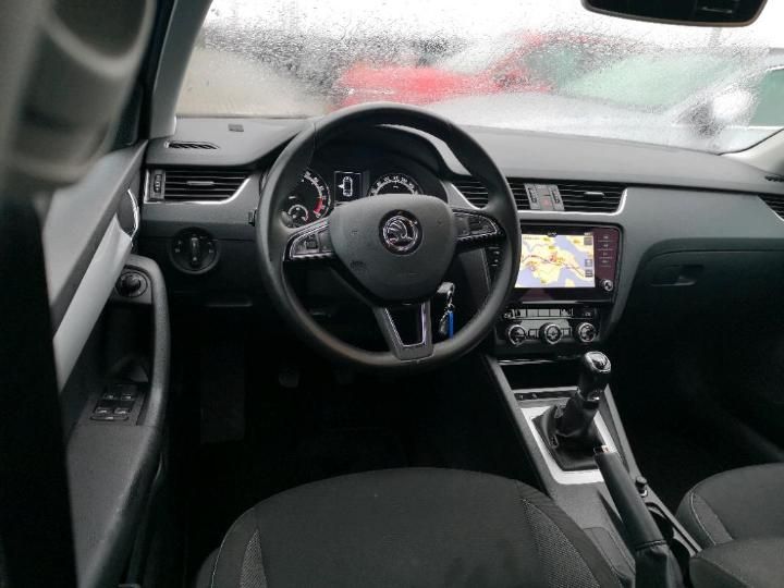 Photo 6 VIN: TMBJG9NE7J0038657 - SKODA OCTAVIA 