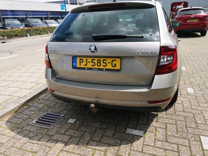 Photo 15 VIN: TMBJG9NE7J0092878 - SKODA OCTAVIA 