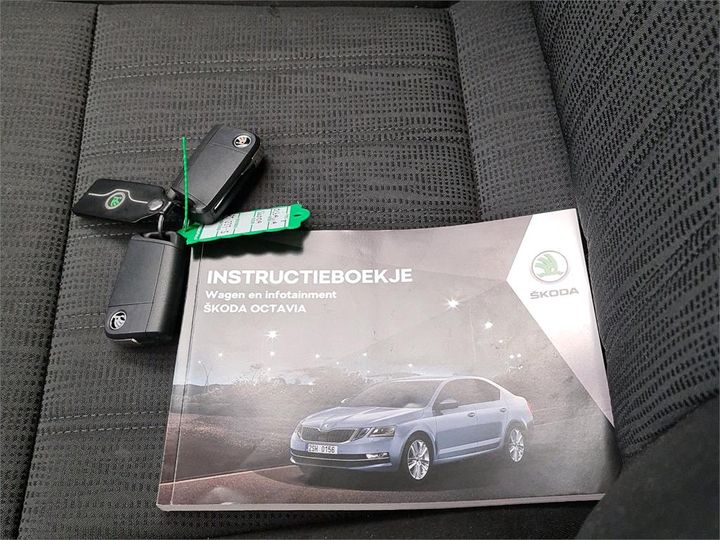 Photo 4 VIN: TMBJG9NE7J0153940 - SKODA OCTAVIA 