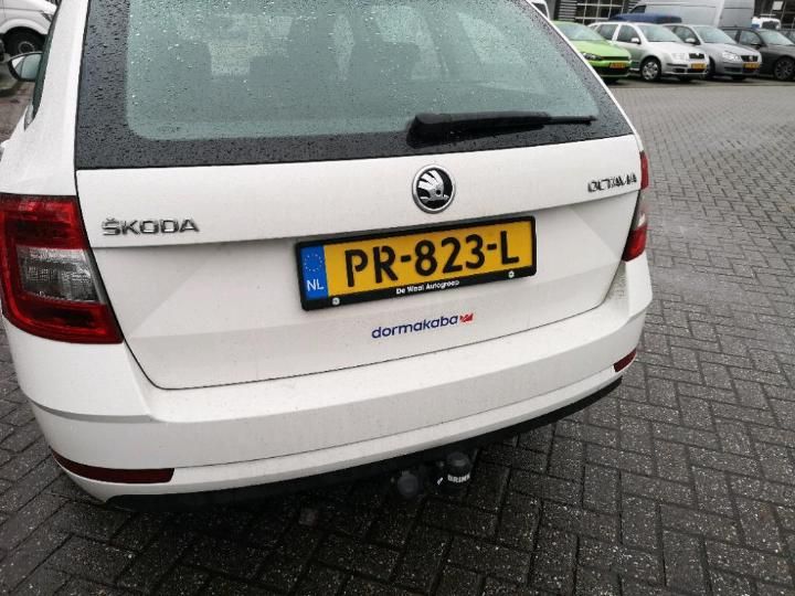 Photo 20 VIN: TMBJG9NE8J0123216 - SKODA OCTAVIA 