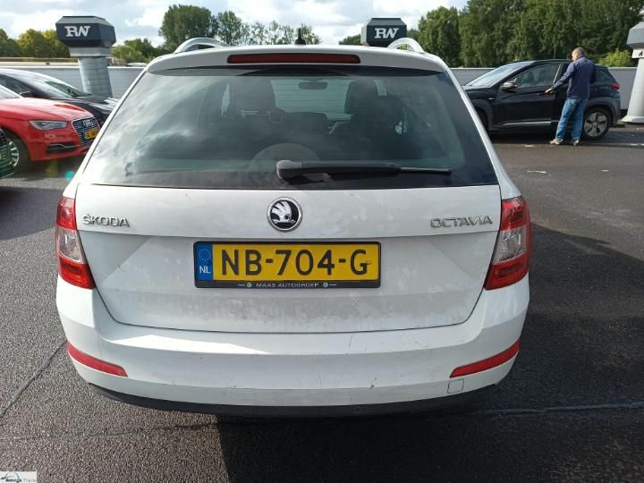 Photo 9 VIN: TMBJG9NE9H0149219 - SKODA OCTAVIA 