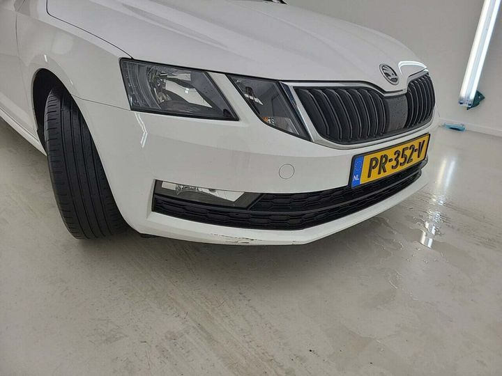 Photo 12 VIN: TMBJG9NE9J0125976 - SKODA OCTAVIA 