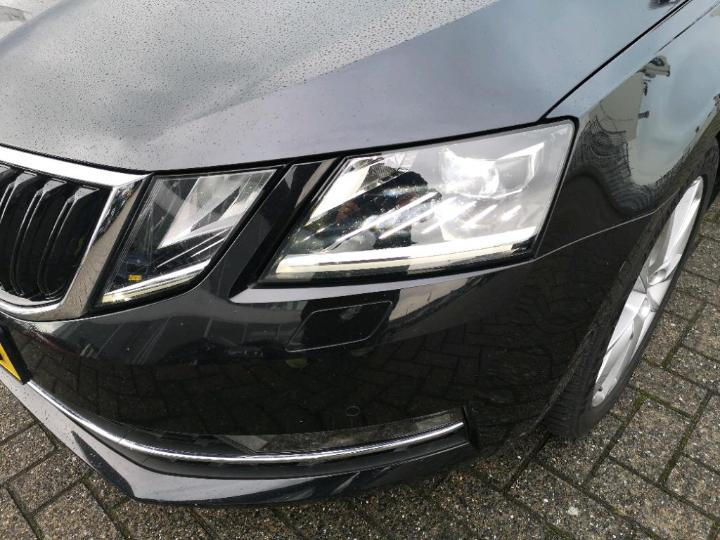 Photo 11 VIN: TMBJG9NEXJ0237413 - SKODA OCTAVIA 