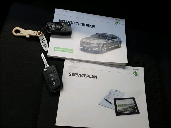 Photo 9 VIN: TMBJG9NP0H7021654 - SKODA SUPERB 