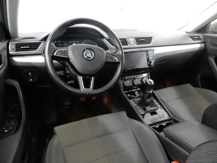 Photo 9 VIN: TMBJG9NP0H7505419 - SKODA SUPERB COMBI 