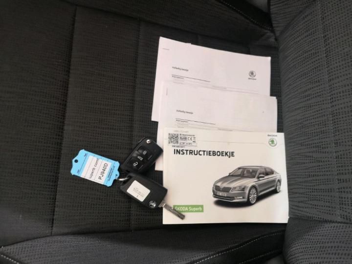 Photo 13 VIN: TMBJG9NP0H7532488 - SKODA SUPERB COMBI 