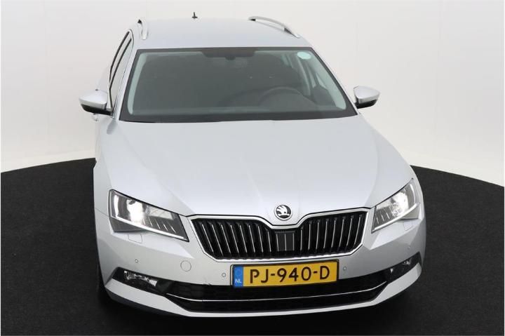 Photo 3 VIN: TMBJG9NP0H7532488 - SKODA SUPERB COMBI 