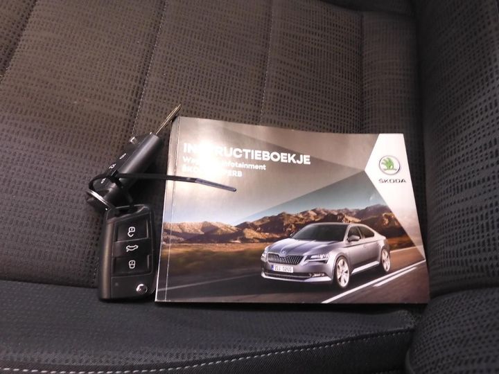 Photo 14 VIN: TMBJG9NP0J7548177 - SKODA SUPERB 