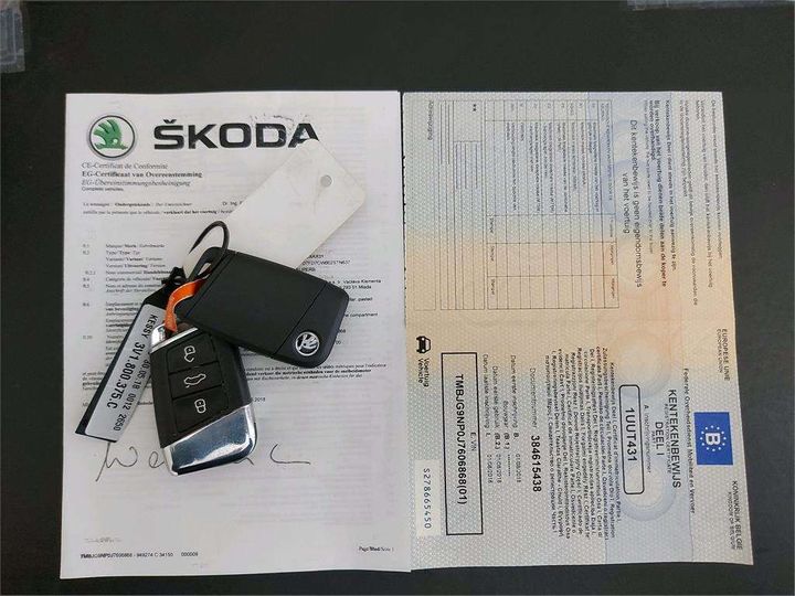 Photo 9 VIN: TMBJG9NP0J7606868 - SKODA SUPERB COMBI 