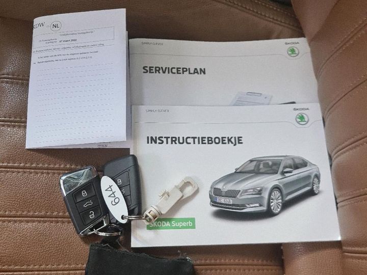 Photo 9 VIN: TMBJG9NP1G7051390 - SKODA SUPERB 