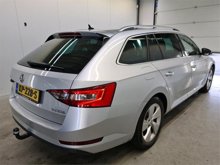 Photo 4 VIN: TMBJG9NP1H7037362 - SKODA SUPERB 