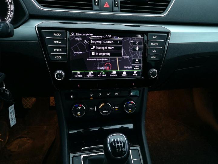 Photo 10 VIN: TMBJG9NP1H7511021 - SKODA SUPERB 