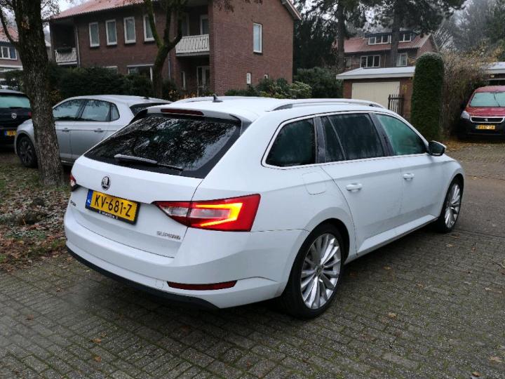 Photo 3 VIN: TMBJG9NP1H7511021 - SKODA SUPERB 