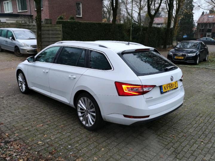 Photo 4 VIN: TMBJG9NP1H7511021 - SKODA SUPERB 