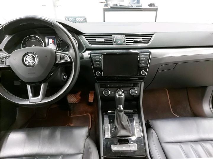 Photo 8 VIN: TMBJG9NP1H7559201 - SKODA SUPERB 