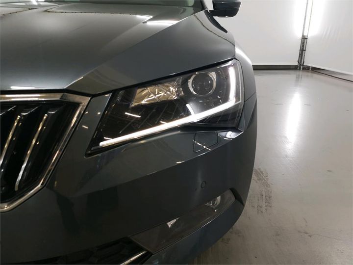 Photo 11 VIN: TMBJG9NP1J7547135 - SKODA SUPERB 