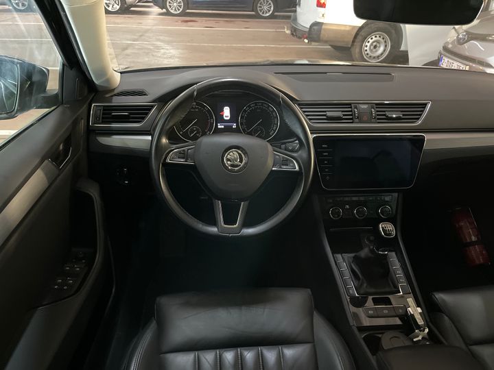 Photo 6 VIN: TMBJG9NP1J7583262 - SKODA SUPERB 