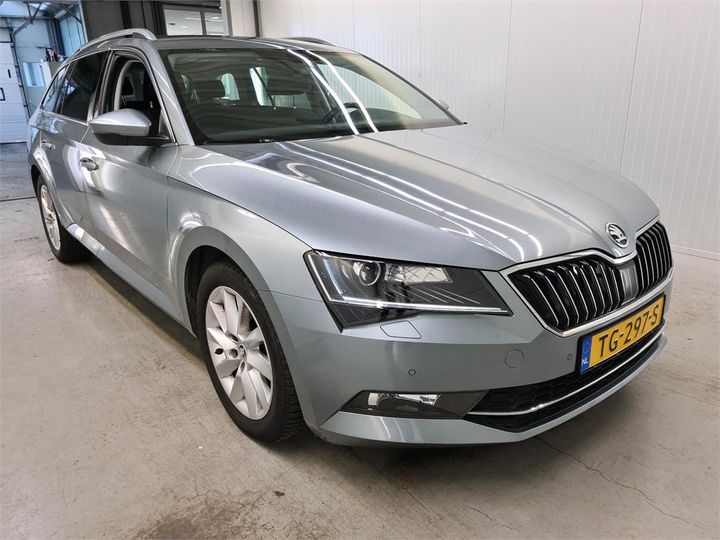 Photo 2 VIN: TMBJG9NP1J7606295 - SKODA SUPERB 