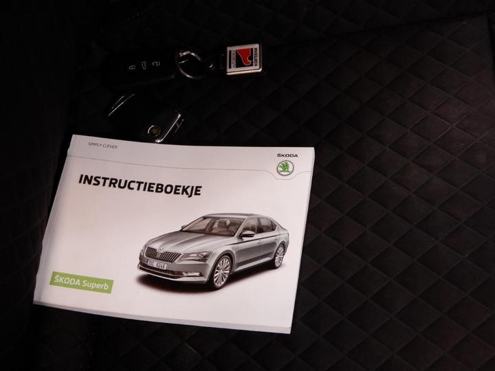 Photo 16 VIN: TMBJG9NP2H7035118 - SKODA SUPERB 