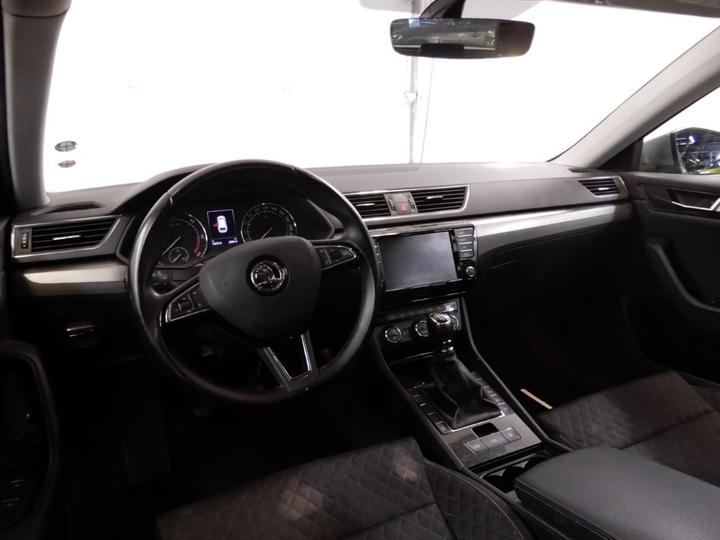 Photo 9 VIN: TMBJG9NP2H7035118 - SKODA SUPERB 