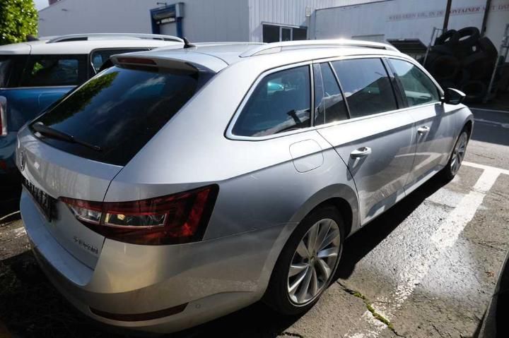 Photo 2 VIN: TMBJG9NP2H7542763 - SKODA SUPERB 