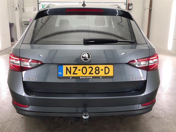 Photo 30 VIN: TMBJG9NP2H7548594 - SKODA SUPERB 