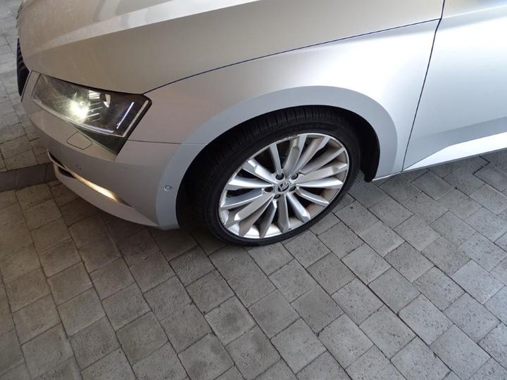 Photo 35 VIN: TMBJG9NP3H7009224 - SKODA SUPERB 