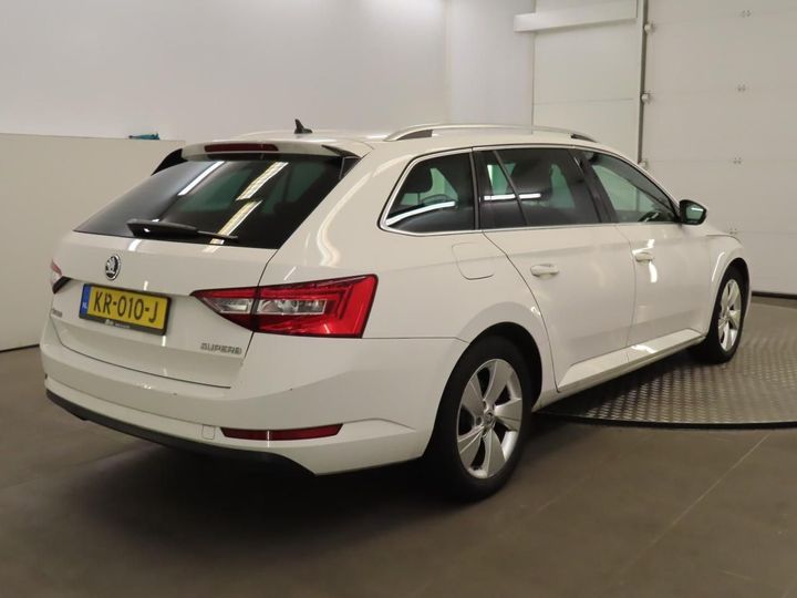 Photo 2 VIN: TMBJG9NP3H7033104 - SKODA SUPERB 