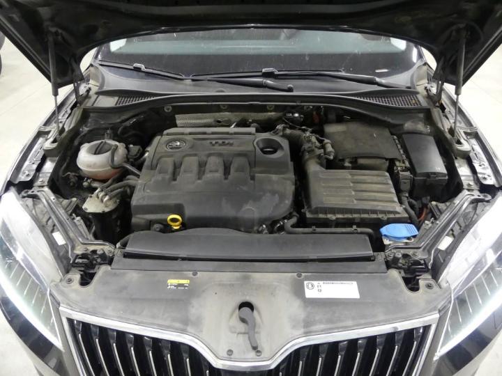 Photo 10 VIN: TMBJG9NP3H7504653 - SKODA SUPERB 