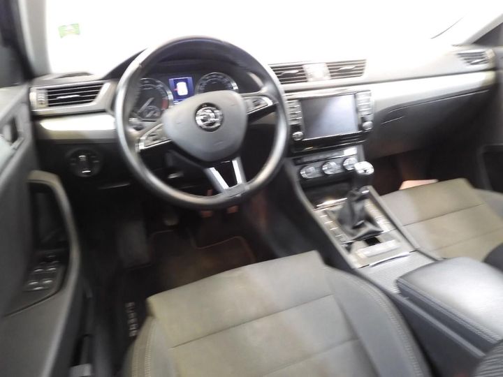 Photo 3 VIN: TMBJG9NP3H7505852 - SKODA SUPERB 