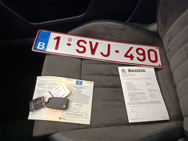 Photo 4 VIN: TMBJG9NP3H7560897 - SKODA SUPERB 