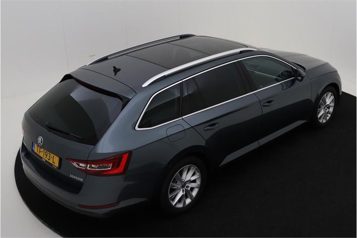 Photo 3 VIN: TMBJG9NP3J7590505 - SKODA SUPERB COMBI 