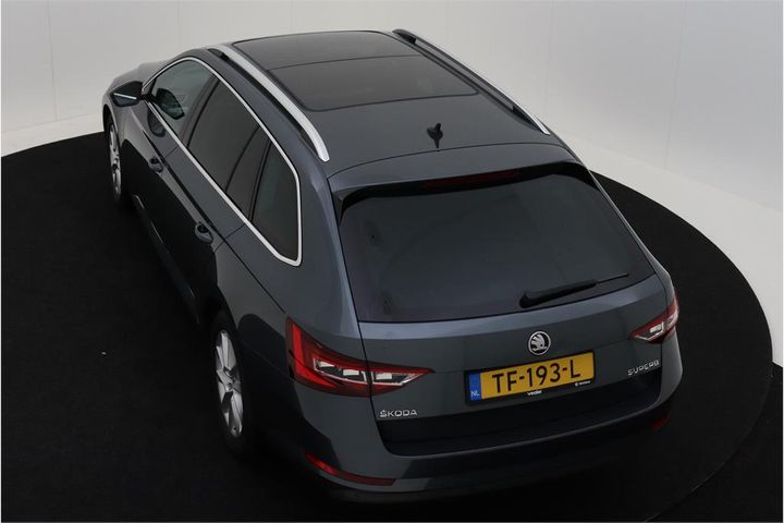 Photo 4 VIN: TMBJG9NP3J7590505 - SKODA SUPERB COMBI 