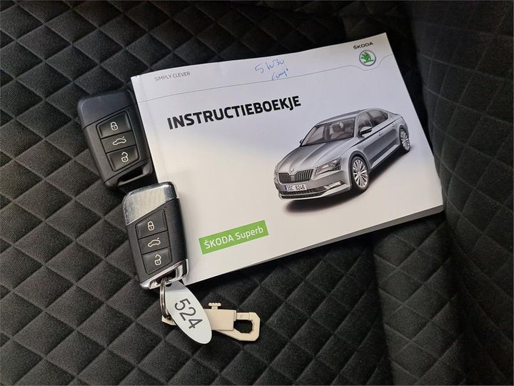 Photo 9 VIN: TMBJG9NP4H7530937 - SKODA SUPERB 