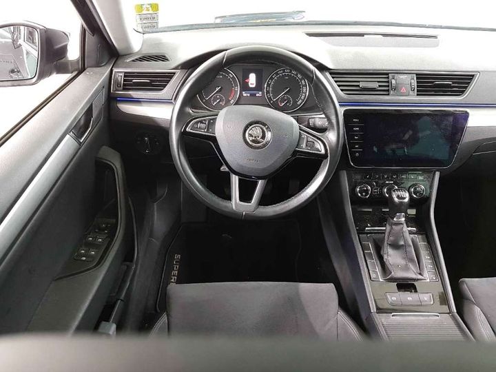 Photo 7 VIN: TMBJG9NP4J7523797 - SKODA SUPERB 