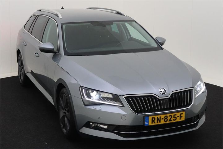 Photo 2 VIN: TMBJG9NP4J7550465 - SKODA SUPERB 