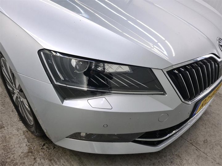 Photo 16 VIN: TMBJG9NP4J7564981 - SKODA SUPERB 