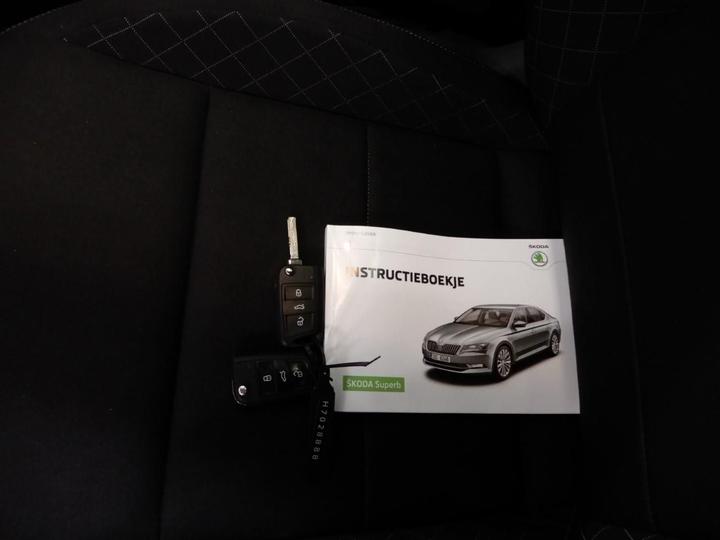 Photo 19 VIN: TMBJG9NP5H7028888 - SKODA SUPERB 