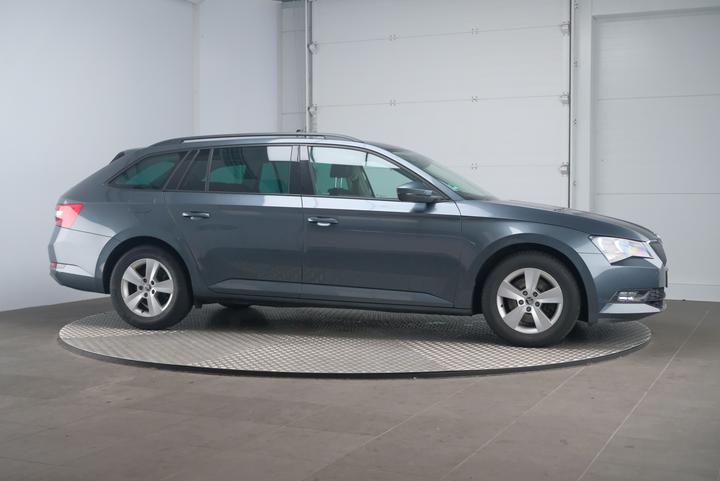 Photo 5 VIN: TMBJG9NP5H7028888 - SKODA SUPERB 