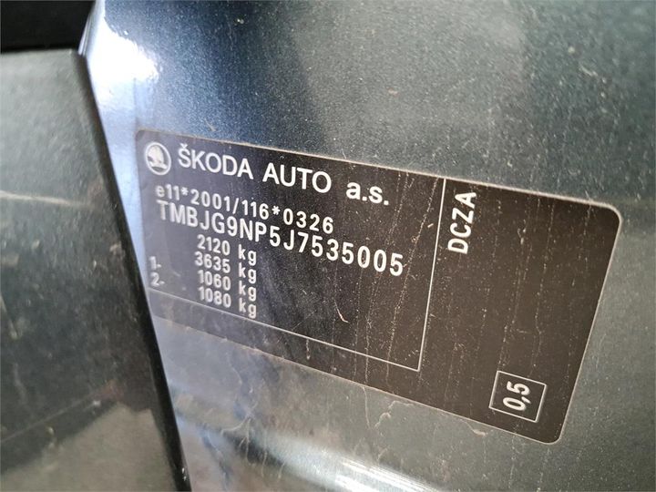 Photo 6 VIN: TMBJG9NP5J7535005 - SKODA SUPERB 