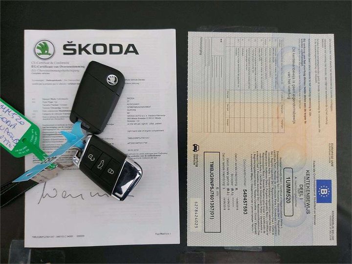 Photo 8 VIN: TMBJG9NP5J7601357 - SKODA SUPERB 