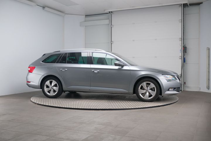 Photo 5 VIN: TMBJG9NP6G7028963 - SKODA SUPERB 